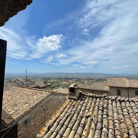 Apartamento Happy House - Porta San Giacomo Asís Exterior foto