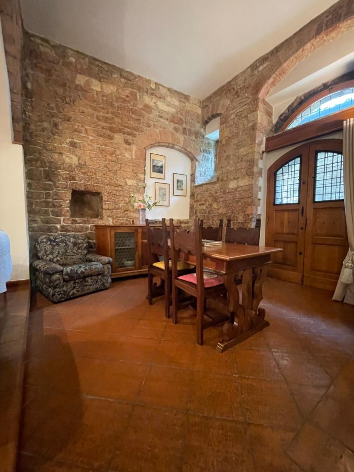 Apartamento Happy House - Porta San Giacomo Asís Exterior foto