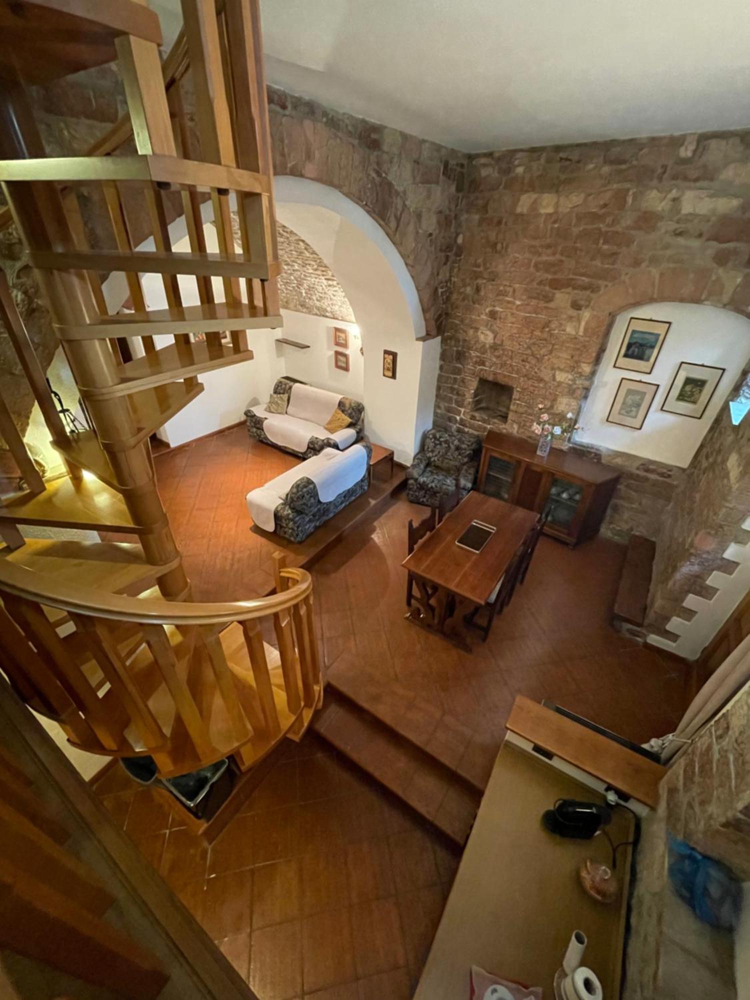 Apartamento Happy House - Porta San Giacomo Asís Exterior foto